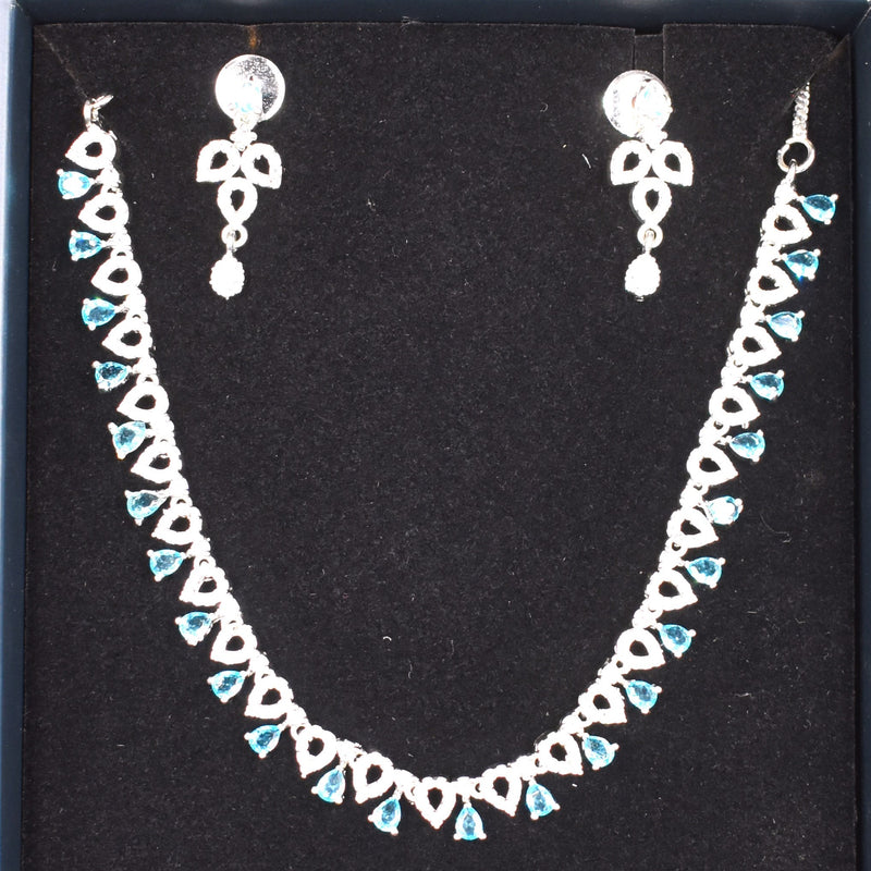 American Diamond Studded Maang Tikka & Earrings Jewellery Set