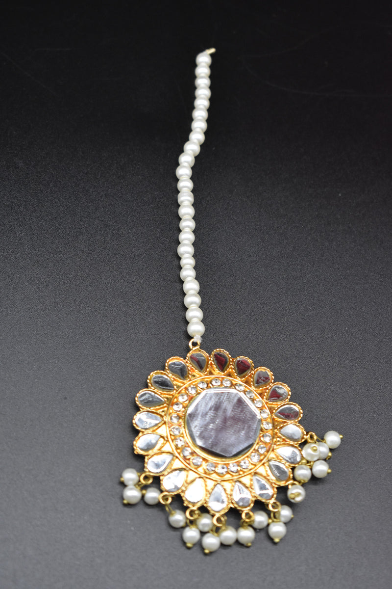 Shesha kundan Bindiya with pearls - Bindiya by GTA Desi Store